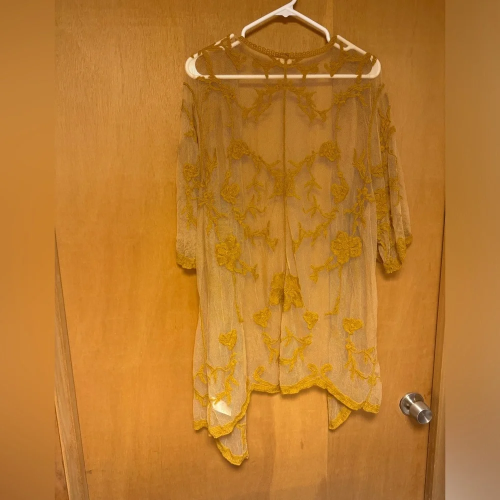 MAURICE'S sheer yellow cardigan size 0/1 - Picture 2 of 3